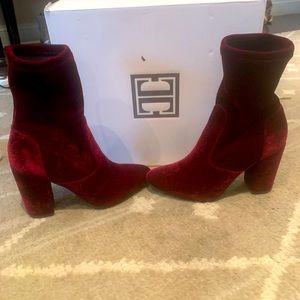Ivanka Trump Lynna velvet Heels